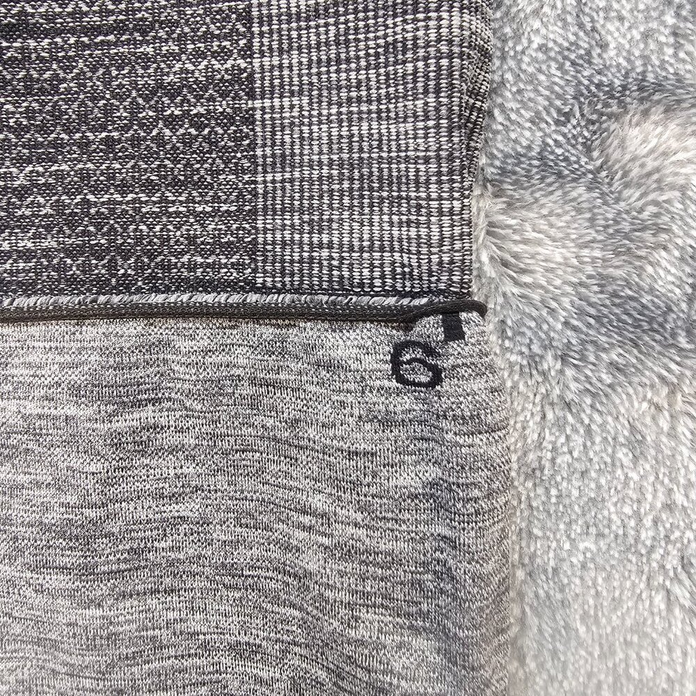 Lululemon Seamlessly Street Crop Heathered Black Leggings Mid-Rise Womens Size 6 - Picture 6 of 11